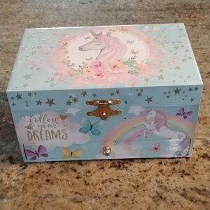 The Memory Building Unicorn Musical Rainbow Design Jewelry Box